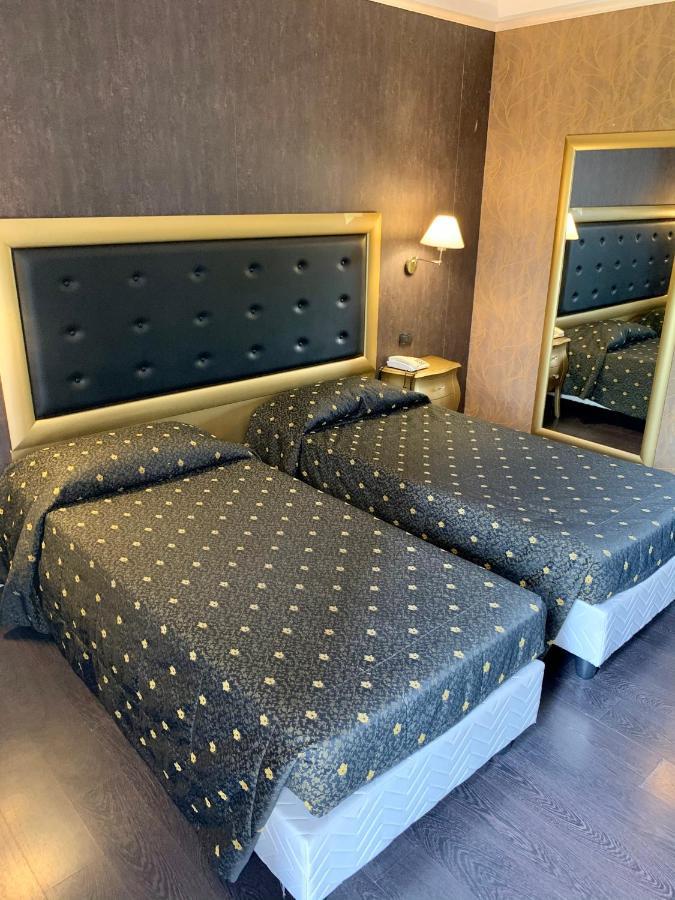 Hotel - Motel Flower グロペッロ カイローリ エクステリア 写真