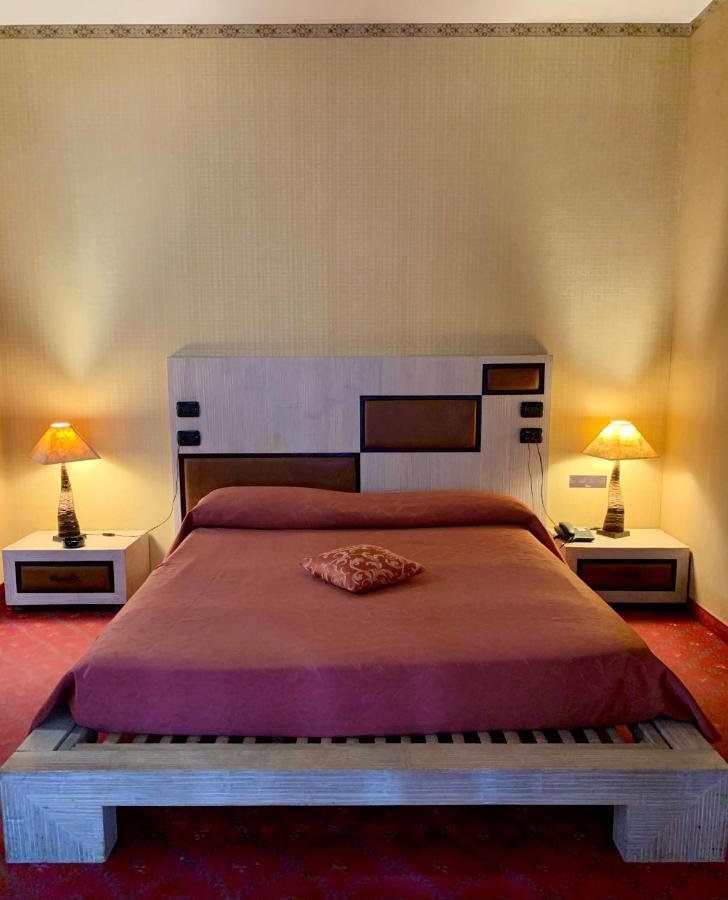 Hotel - Motel Flower グロペッロ カイローリ エクステリア 写真