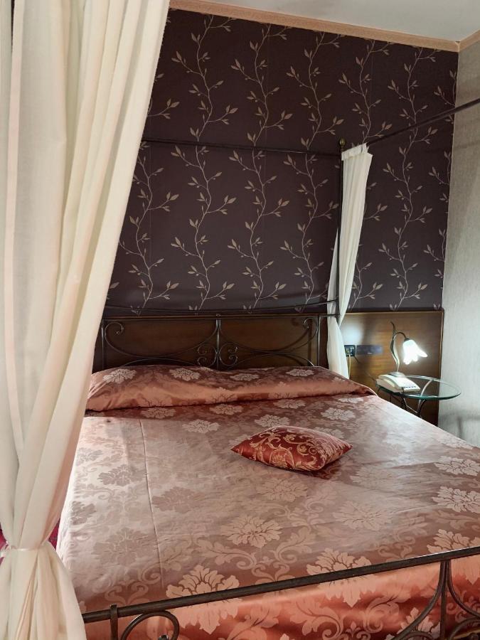 Hotel - Motel Flower グロペッロ カイローリ エクステリア 写真